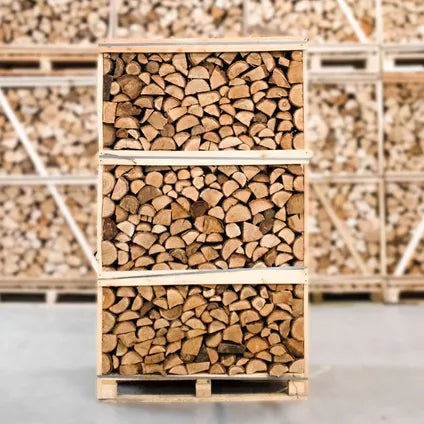 Palette de bois de chauffage en Chêne – Séché Au Four – Fendu  – 25 Cm