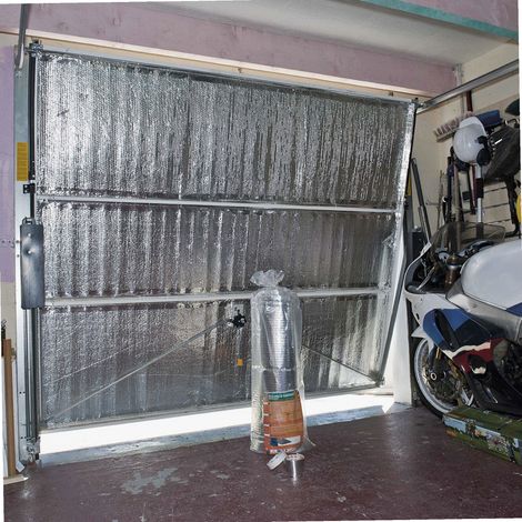Tapis isolant pour porte de garage à 3 couches